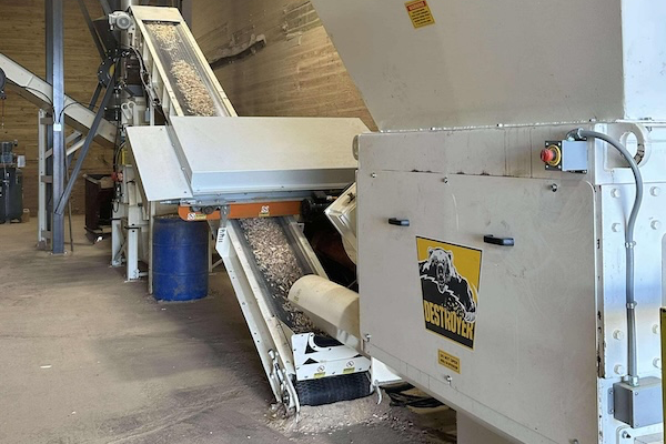 five-ways-cresswood-recycling-equipment-reduces-landfill-waste-3