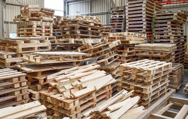 industrial-shredder-readiness-q4-pallet-scrap-wood